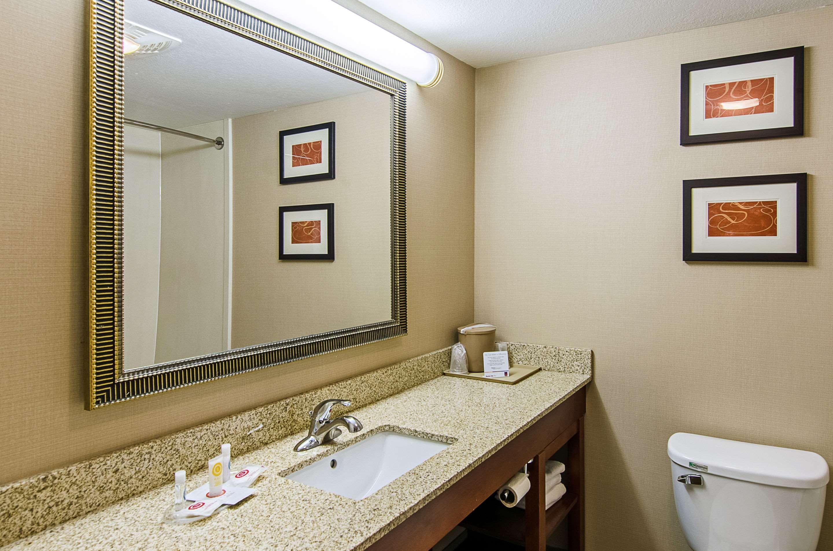 Comfort Suites Wytheville Buitenkant foto