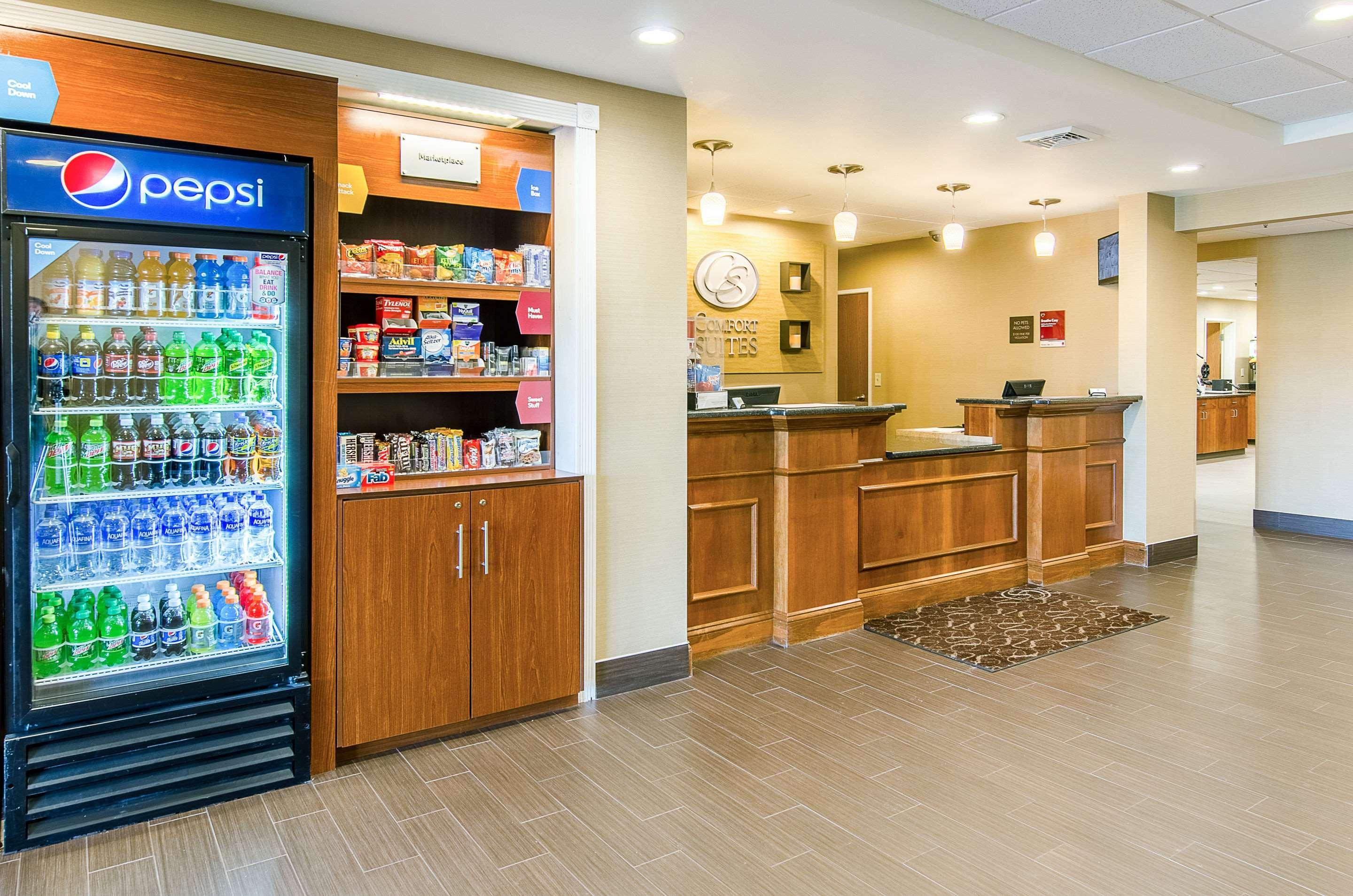 Comfort Suites Wytheville Buitenkant foto