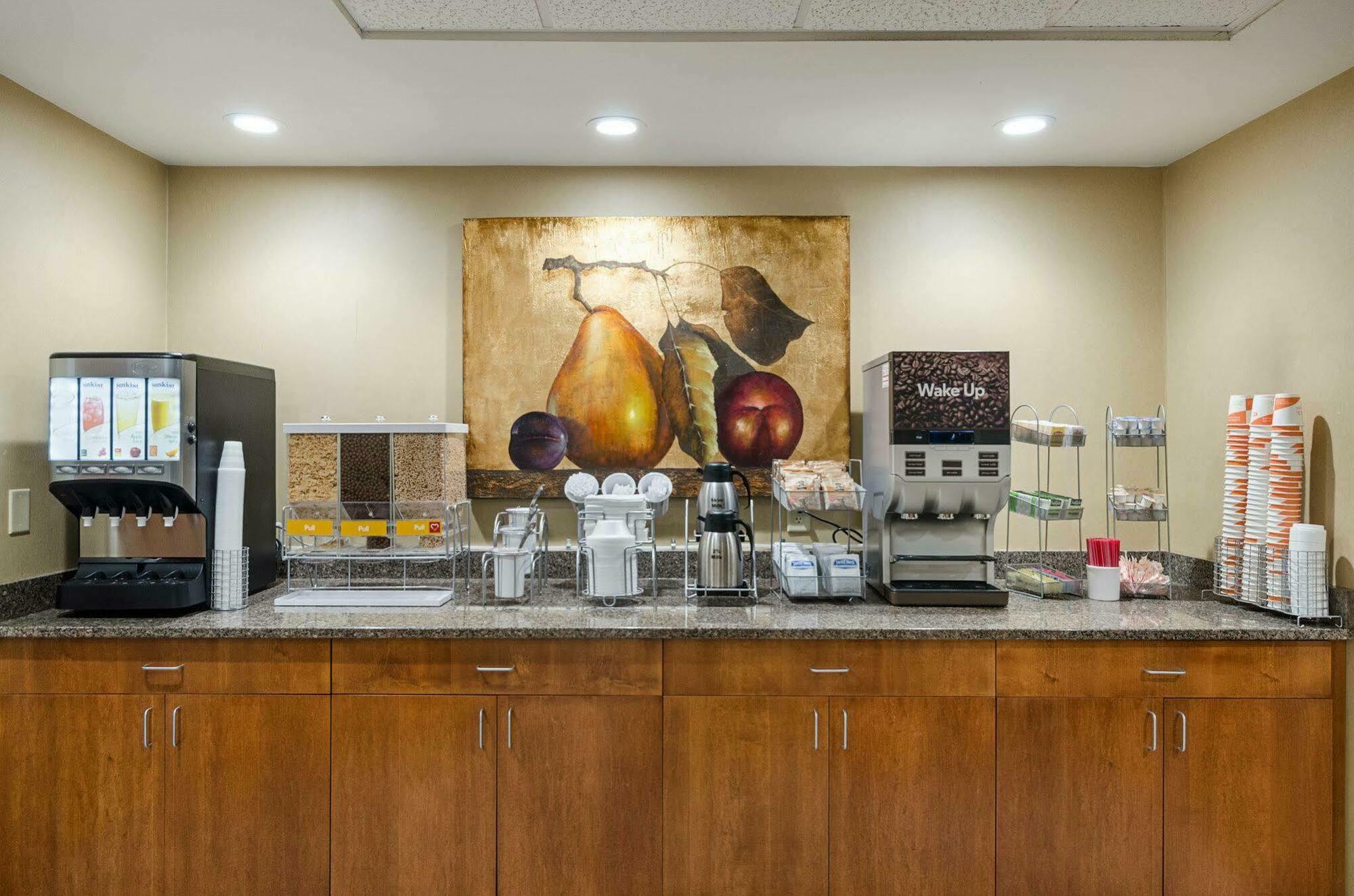 Comfort Suites Wytheville Buitenkant foto